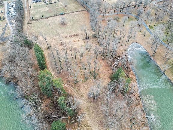 2nd image of 255 Cherokee Dock Rd