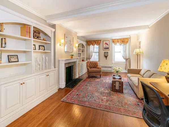 434 E 52nd St APT 2D, New York, NY 10022