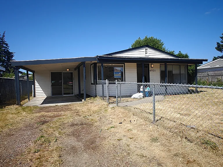 4931 Yew Ln SW — Photo 5