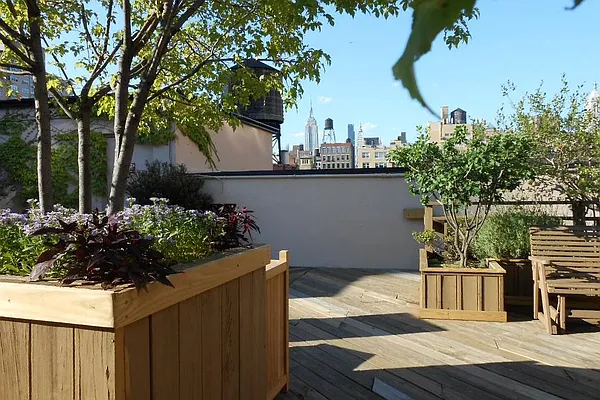 Sold by Corcoran | media 18