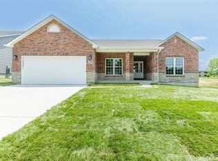 514 Dove Dr, Saint Charles, MO 63301