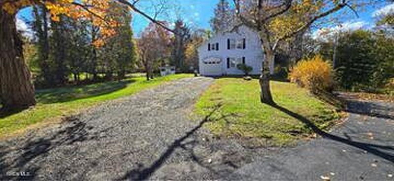 2nd image of 18 Pickering Lane