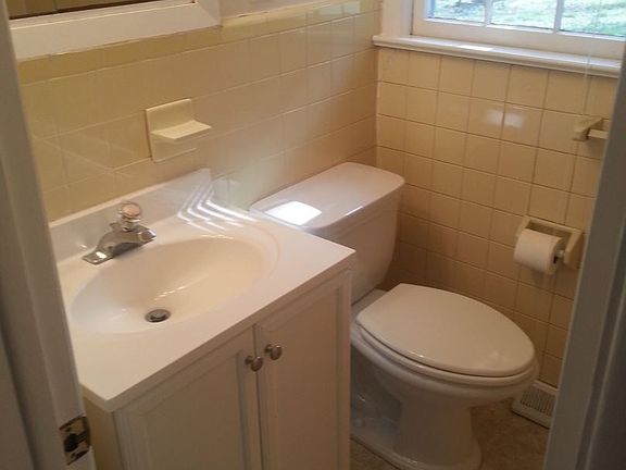 5th image of 2335 Penrose Dr