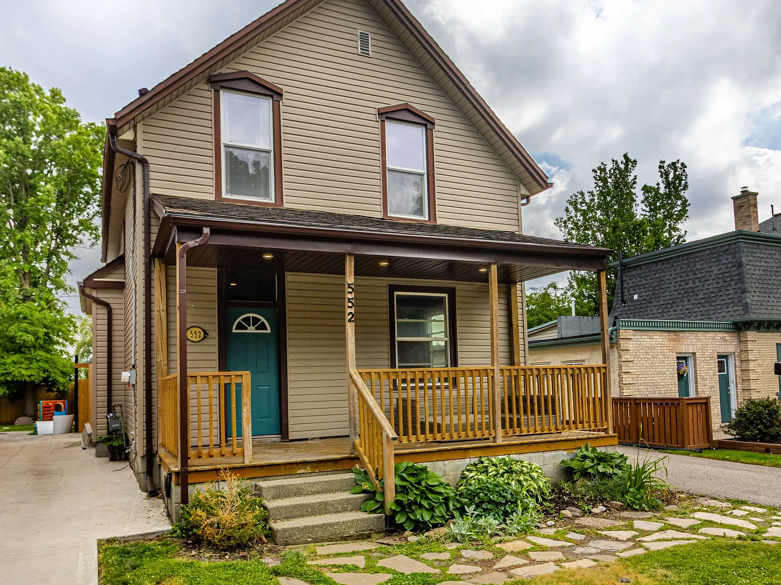 3 bed, $2,600 — Photo 2
