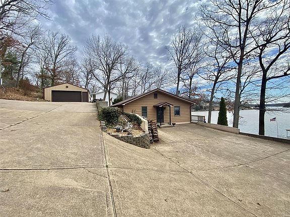 3rd image of 9196 Beach Dr