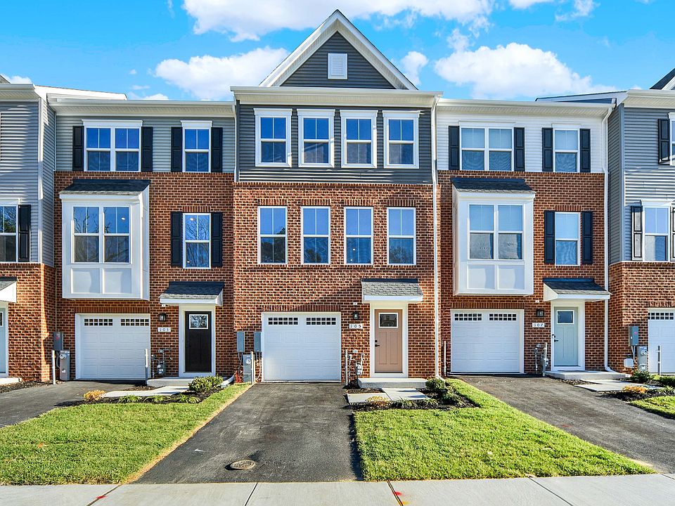 Cadence 1-Car Garage