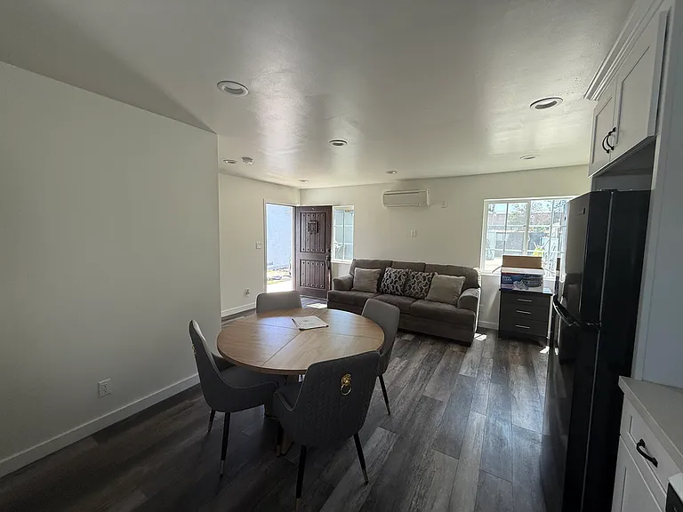 14613 Piuma Ave — Photo 45