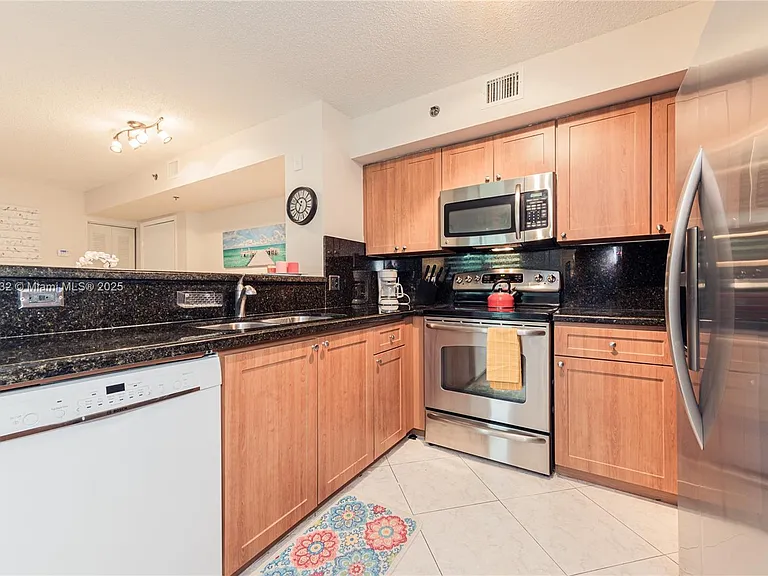 19801 E Country Club Dr #4303 — Photo 3