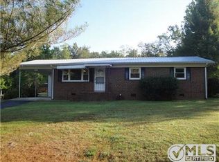 961 Emerson St, Manchester, TN 37355