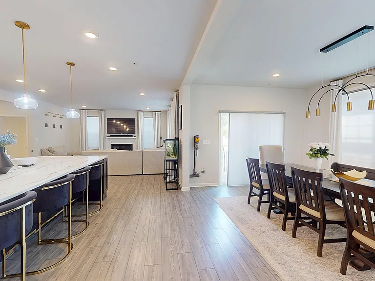 10909 Meridian Hill Way — Photo 2