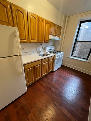 Rented by Metropolis International Realty Inc. | media 13