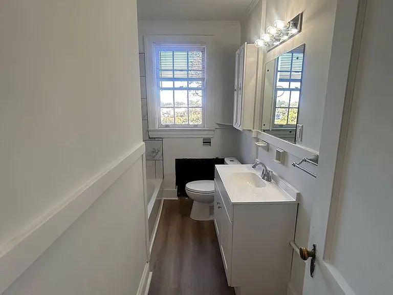 126 Westmoreland Ct — Photo 9