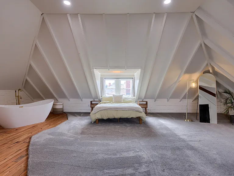 136 E Harrisburg Ave — Photo 18