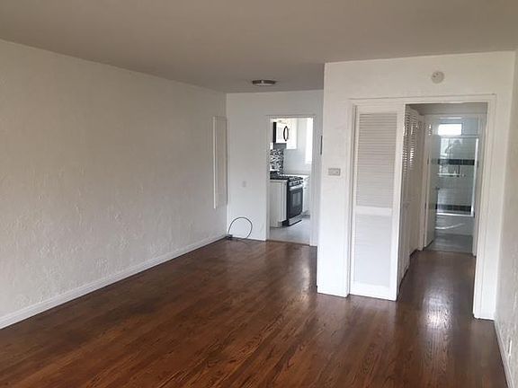 4th image of 70 Glendora Ave APT 8