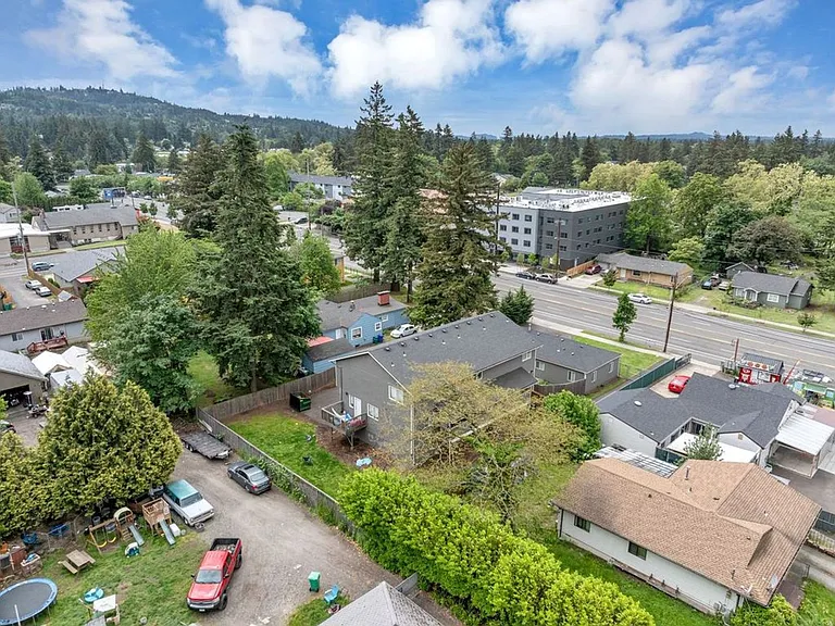 5320 SE 122nd Ave — Photo 33