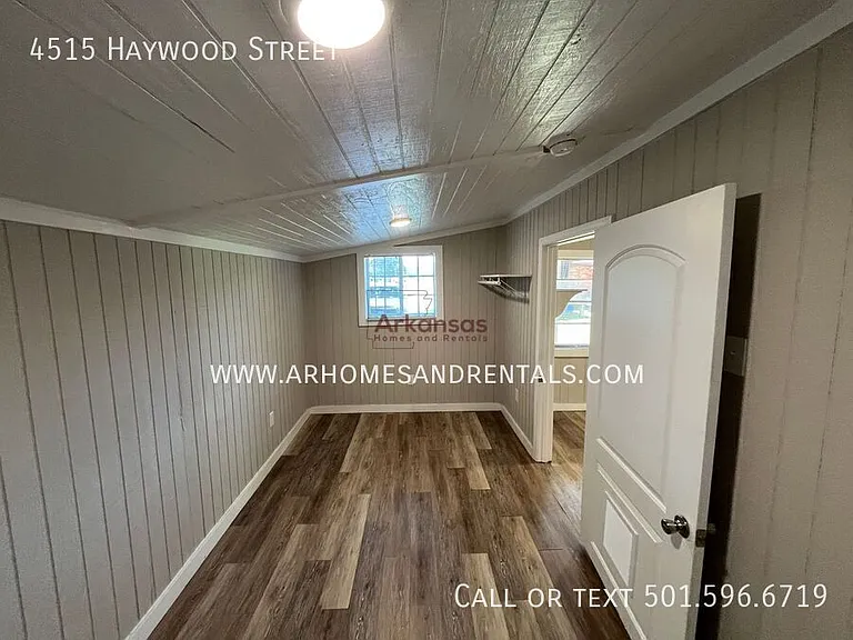 4515 Haywood St N — Photo 8
