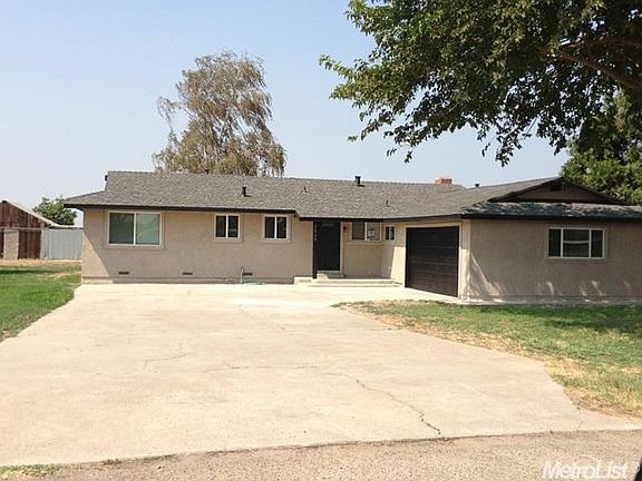 2nd image of 26793 E Mahon Ave