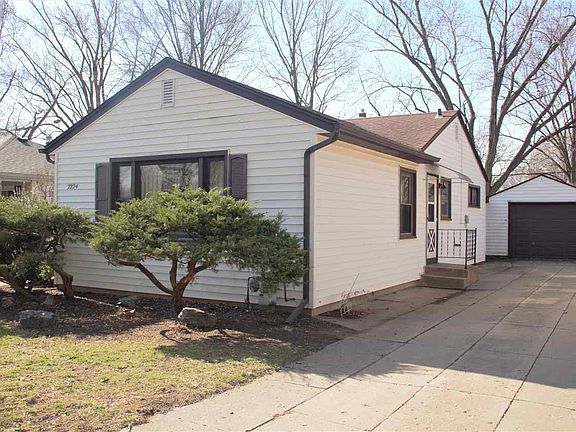 3rd image of 2224 Pierce Ave