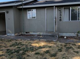 3548 E St, Springfield, OR 97478