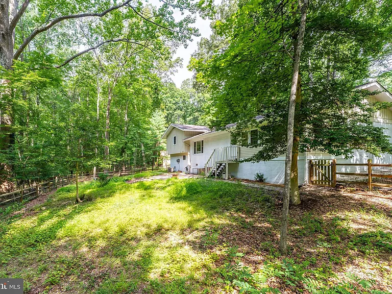 11621 Sourwood Ln — Photo 4