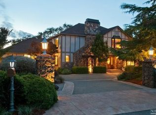 2 Sutton Ln, Novato, CA 94945