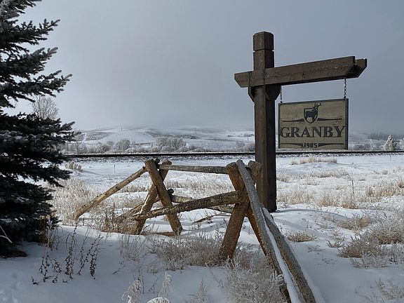 Granby, Colorado - elevation 7,935' - nestled in the Rocky Mt. Valley - surrounded by Rocky Mt National Park - near Winter Park GRANBY DAIRY SUITES - 1 bed/1 bath suites and studio - newly built - located one block from Granby's Main Street on HWY 40