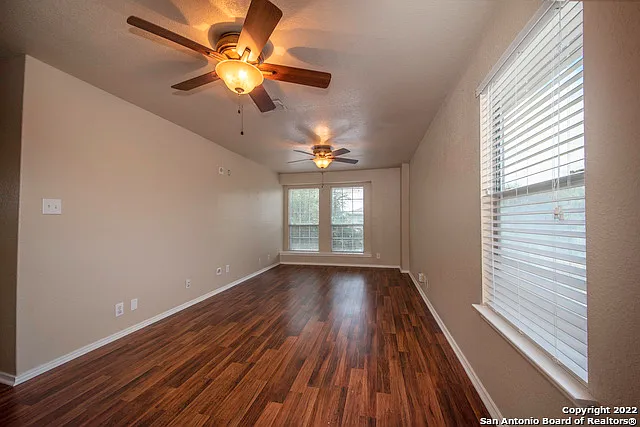 518 Reba — Photo 11
