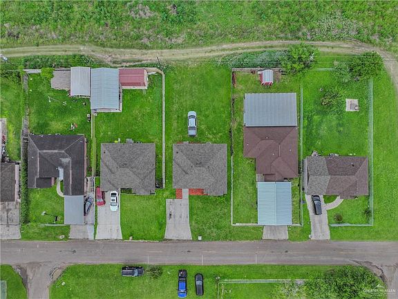 5th image of 4811 Hernandez Dr
