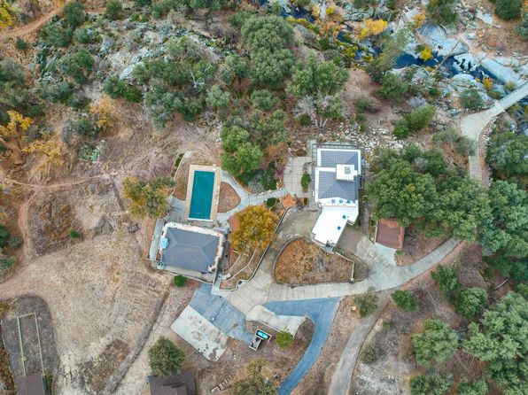 49868 River Falls Way, Oakhurst, CA 93644