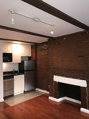 Rented by Sky Management | media 30