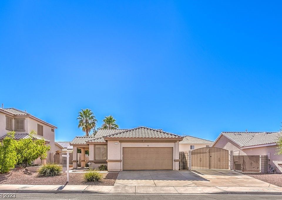 1st image of 277 Ventana Heights St