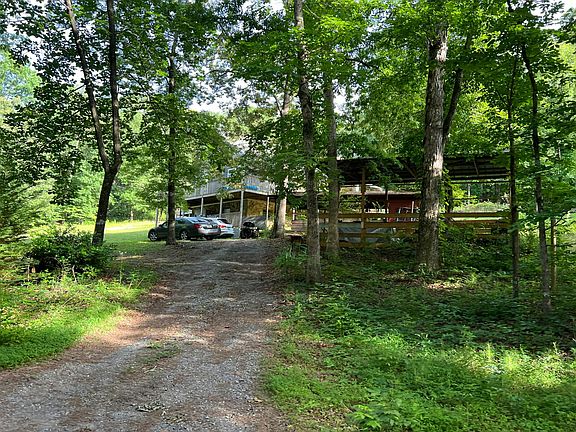 2nd image of 316 Big Springs Rd SE
