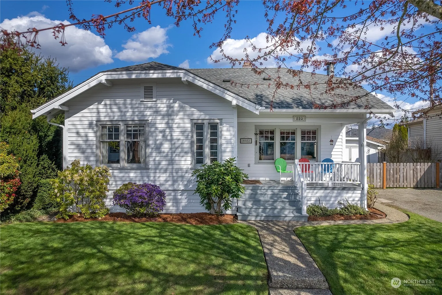 220 I Street SE photo 1