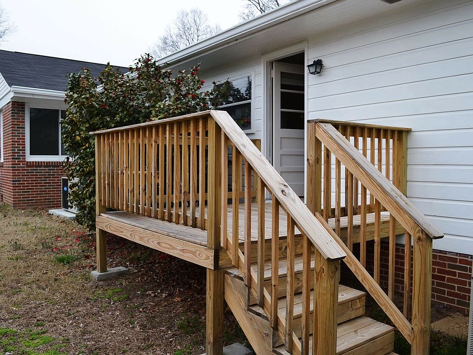 1st image of 3016 Ozark Cir
