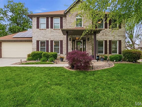 3rd image of 2349 Greenfield Dr