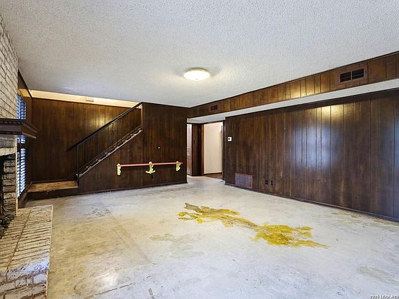 4th image of 3002 NANTUCKET DR