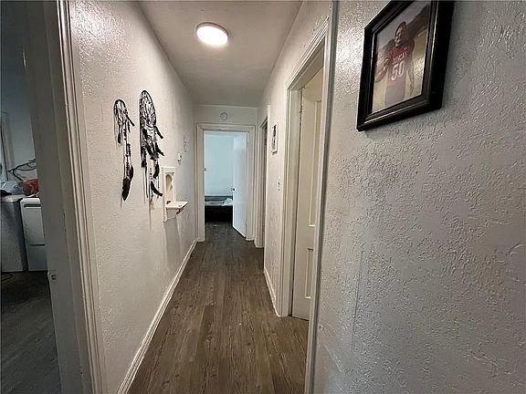 5th image of 1110 W Elder Ave