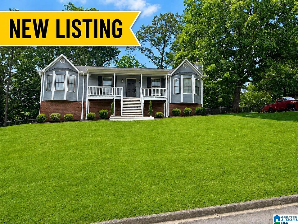 6877 Briarwood Dr