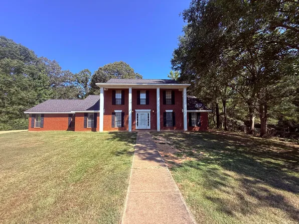 934 State Highway 364, Booneville, MS 38829