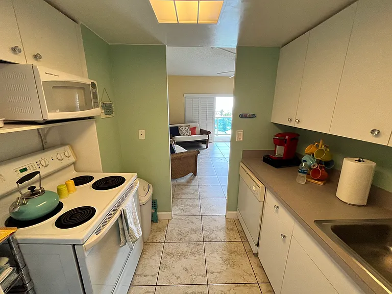 880 Mandalay Ave #C908 — Photo 34