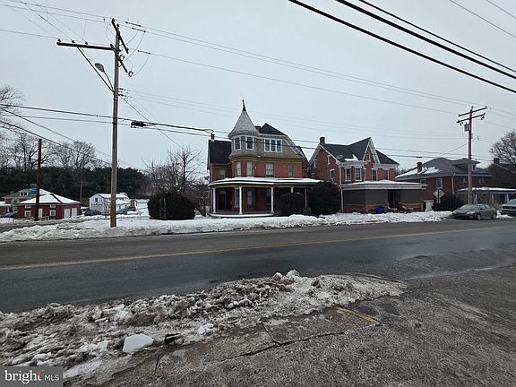 2nd image of 178 W Main St