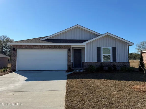 17469 E Sycamore St, Gulfport, MS 39503