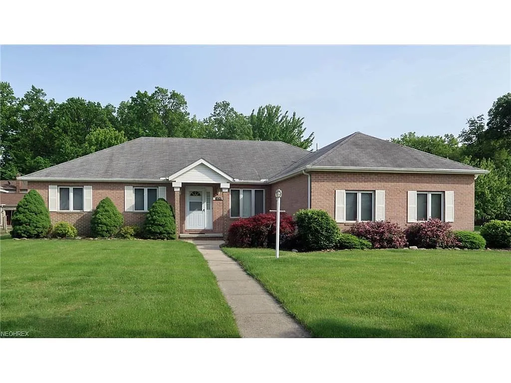 14247 Newton Rd photo 1