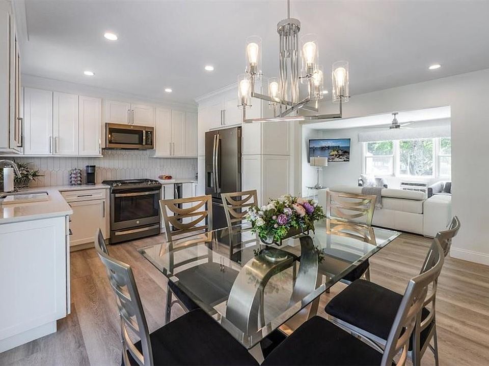 1st image of 10 Lenox Court #807
