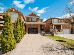 19 Coronet St, Whitchurch Stouffville, ON L4A0X8