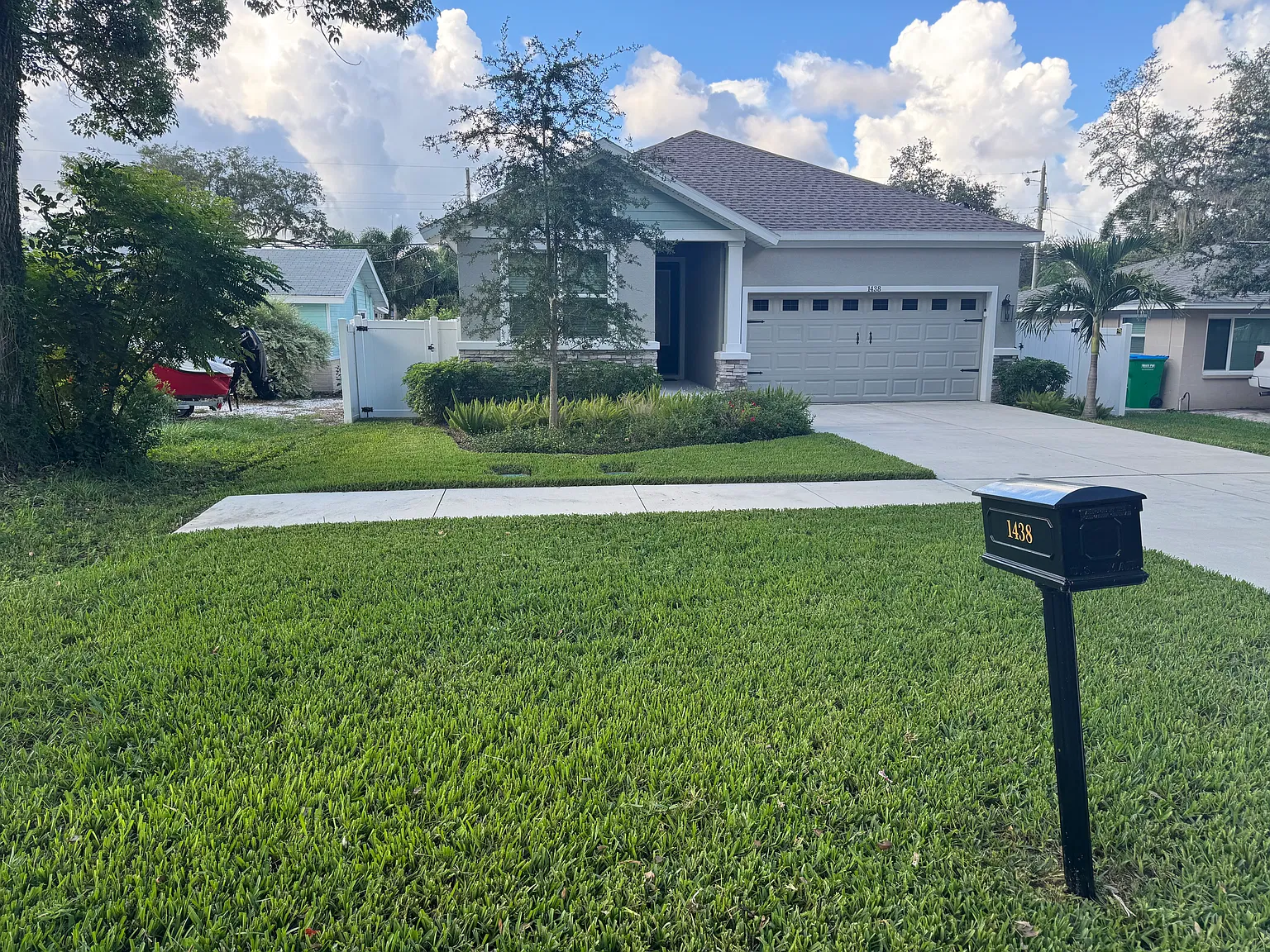 3 bed, 2120 sqft, $3,350 — Photo 2