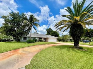 425 9th Dr, Vero Beach, FL 32962