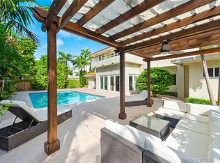 370 Harbor Ln, Key Biscayne, FL 33149