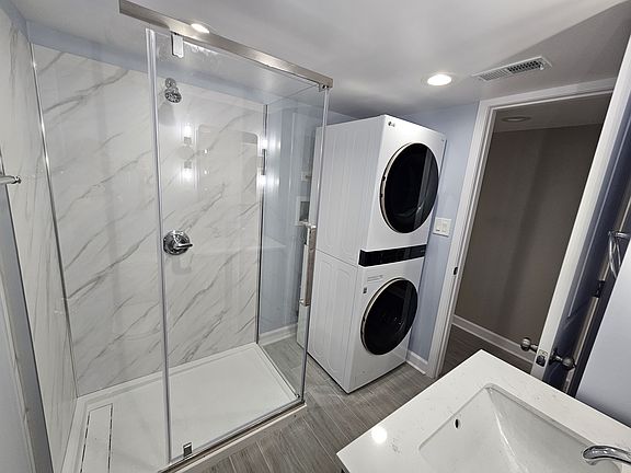another view in the bathroom
