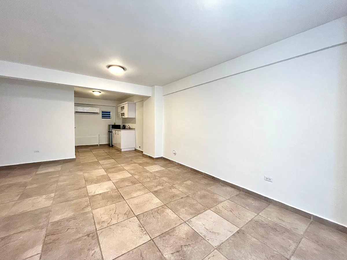 Building Photo - 1563 Lopez Landron #4